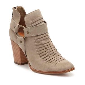 Seychelles Impossible Western Suede Bootie